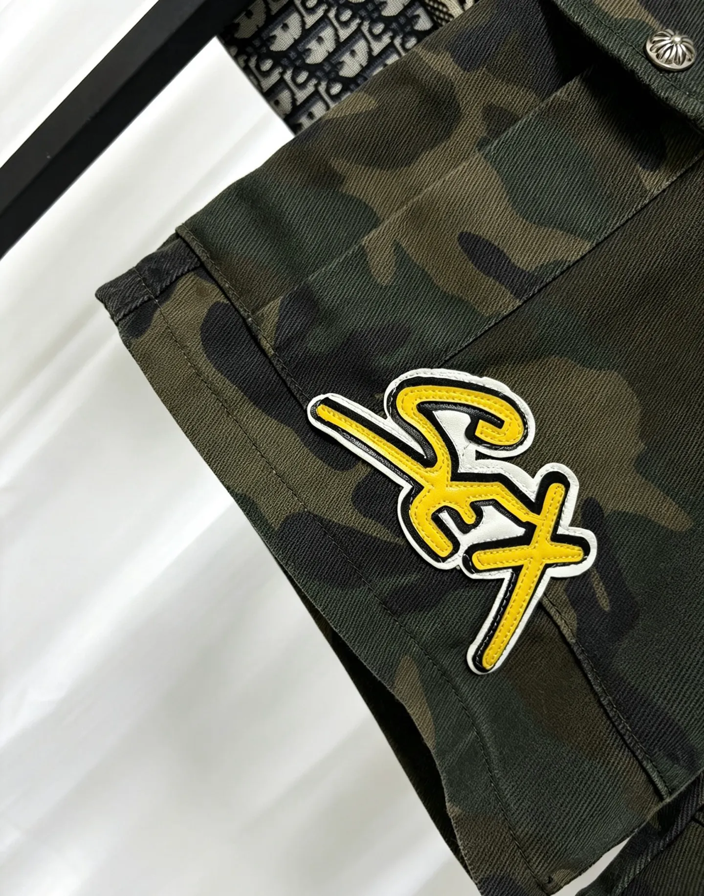 Chrome Hearts Chrome Hearts ， ， 、 ， 。 Series， ， ， 。 ， ， ，Wear-Resistant ， 。 ， ， ， ， 。 ， ， White ， Size S-XL